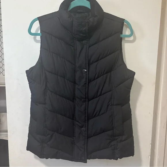 Gap Down Puffer Vest Black Full Zip Snap Button Pockets Insulated Size M - Picture 1 of 6